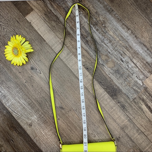 Kate Spade New York Newbury Lane Sally Crossbody Bag Highlighter Yellow - Picture 5 of 12